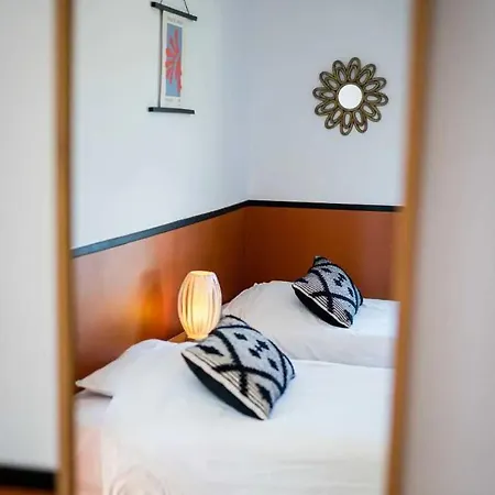Appartement Elegant 2 Bedroom Triplex With Parking *