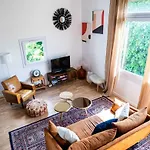 아파트 Elegant 2 Bedroom Triplex With Parking