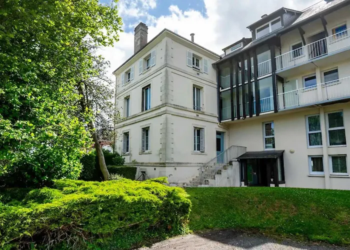 Elegant 2 Bedroom Triplex With Parking Lejlighed Honfleur